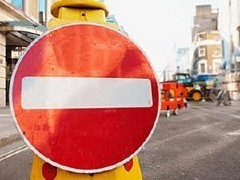 During the memorial days in Kiev, is being restricted road near the city cemetery.